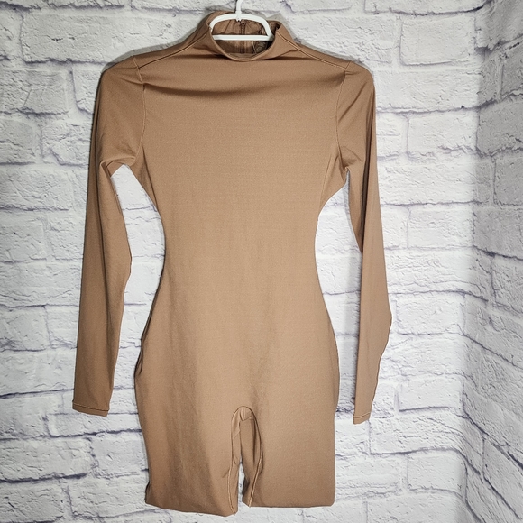 SKIMS All-In-One Long Sleeve Mid Thigh Onesie in Sienna/XS/NWT - Picture 3 of 10